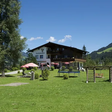 Dreilaenderhaus Lägenhet *